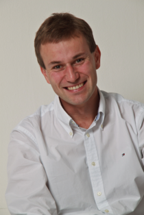 Josef Neumann.