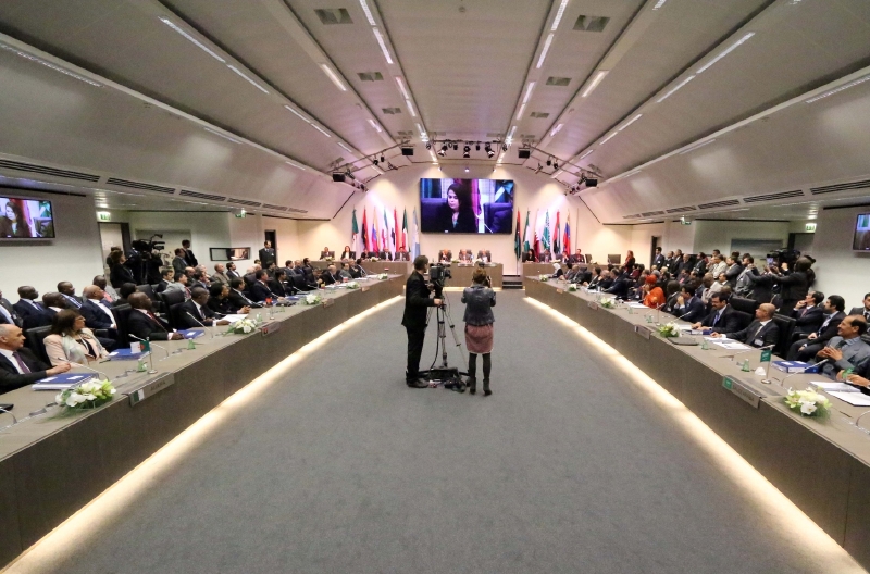 Zasedání ministrů OPEC ve Vídni na konci roku 2012.