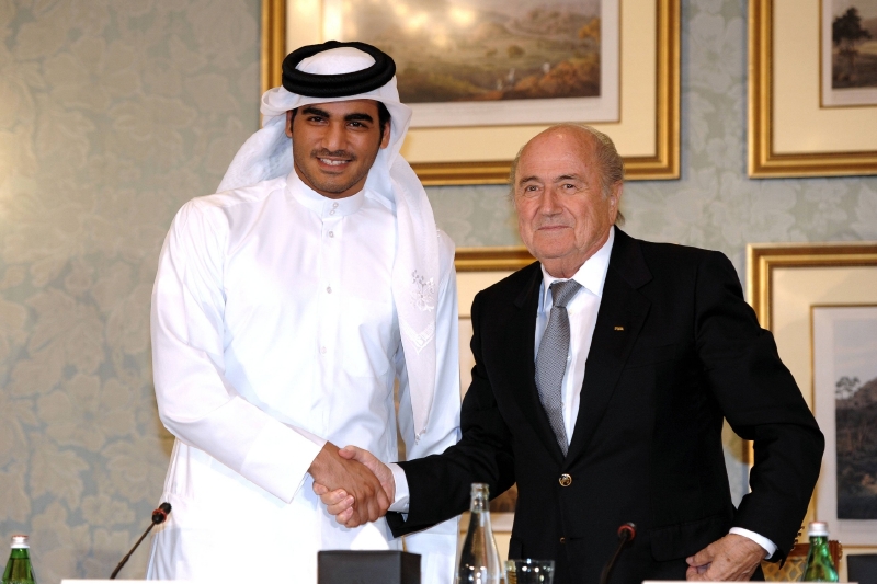Sepp Blatter (vpravo).