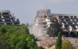 Demolice hotelu Praha.