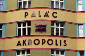 Palác Akropolis.