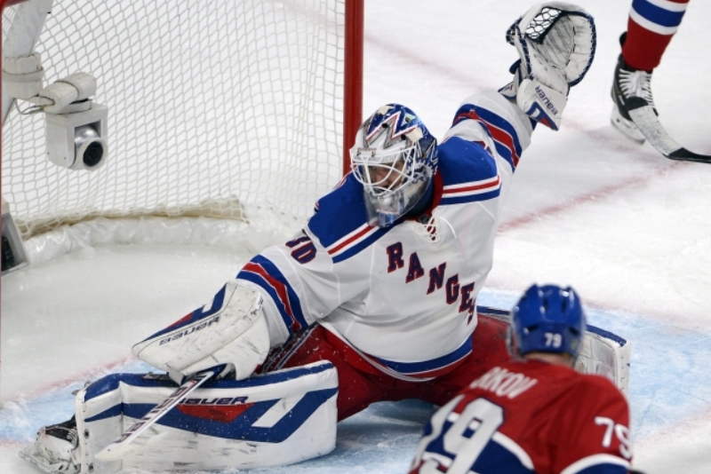 Brankář Henrik Lundqvist. Brankář Henrik Lundqvist.