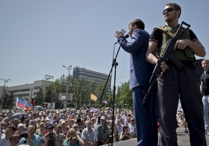 Tady se volit nejspíše nebude - Luhansk a proruské shromáždění.