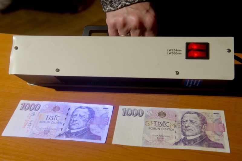 Nejčastěji padělaná byla tisícikoruna a pětistovka. Nejčastěji padělaná byla tisícikoruna a pětistovka.