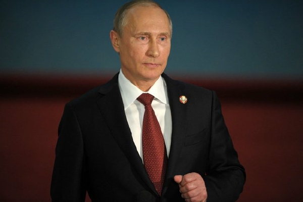 Putin na návštěvě v Číně. K volbám na Ukrajině volí opatrná slova.