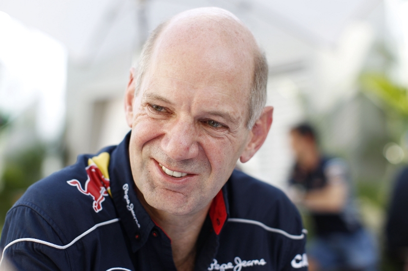 Uznávaný konstruktér a technický ředitel Adrien Newey zůstane věrný stáji formule 1 Red Bull.