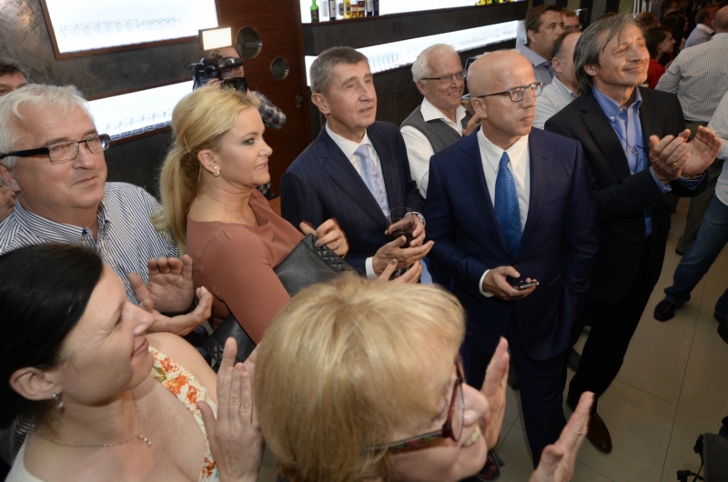 Vítězné ANO dostane ze státní kasy přes sedm milionů korun. Na snímku volební štáb strany.