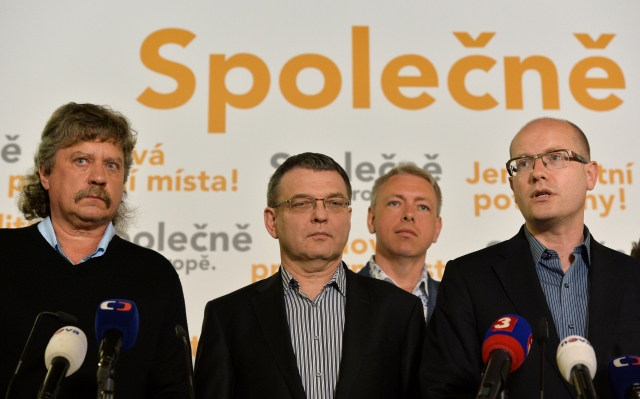 ČSSD získala čtyři mandáty. Podle lídra kandidátky Jana Kellera to není "žádná sláva".