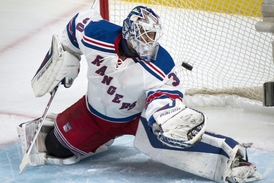 Henrik Lundqvist poslední duel s Canadiens nedochytal.