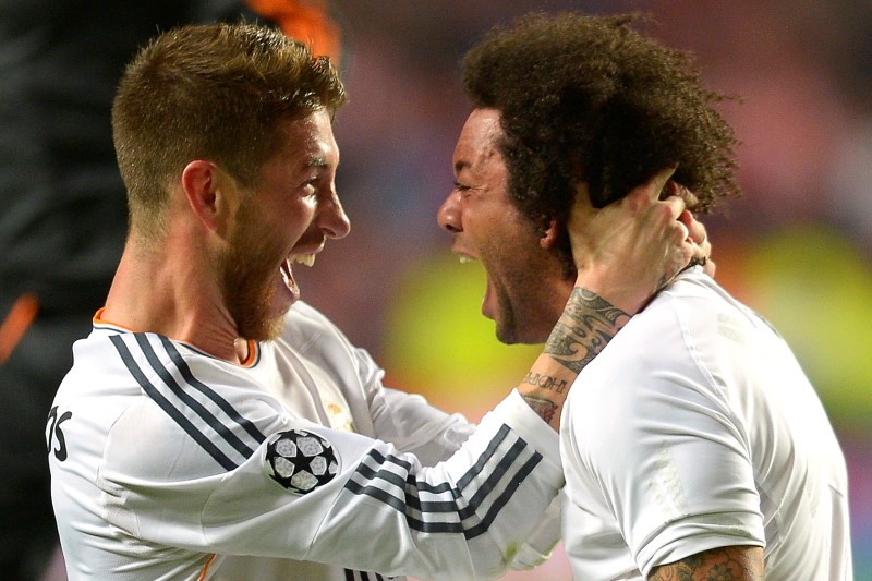 Strůjce veselí Sergio Ramos (vlevo). Strůjce veselí Sergio Ramos (vlevo).
