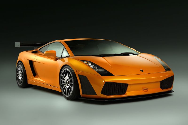 Mezi zúčastněnými vozy má být i lamborghini, na snímku model Gallardo.