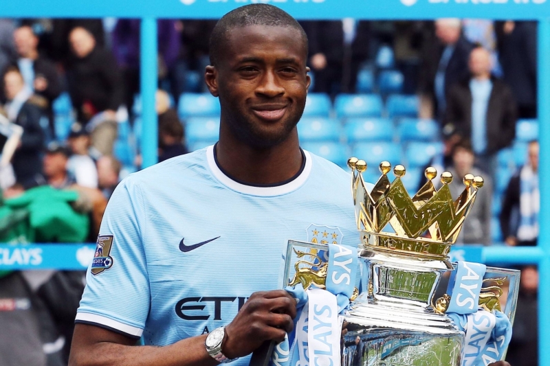Záložník Manchesteru City Yaya Touré.