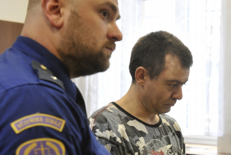 Marek Hlavica u soudu. Marek Hlavica u soudu.