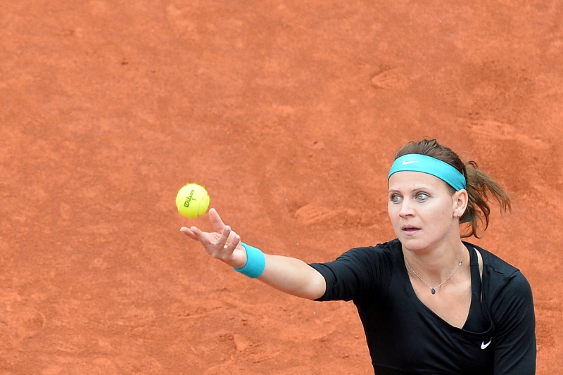 Tenistka Lucie Šafářová postoupila podruhé v kariéře do třetího kola grandslamového French Open. 