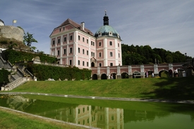Bečov nad Teplou.