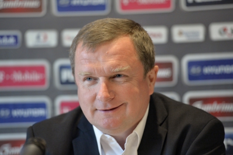 Trenér fotbalové reprezentace Pavel Vrba.