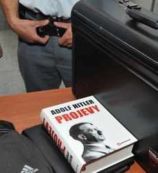 Kniha Adolf Hitler: Projevy.