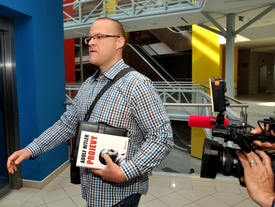 Redaktor a překladatel Pavel Kamas.