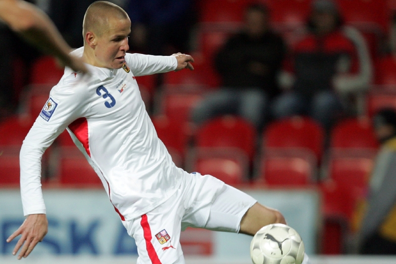 Záložník Adam Hloušek.