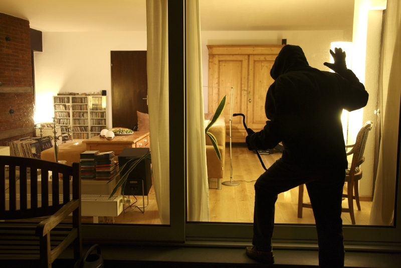 Kradeže v bytech ulehčuje anonymita měst.