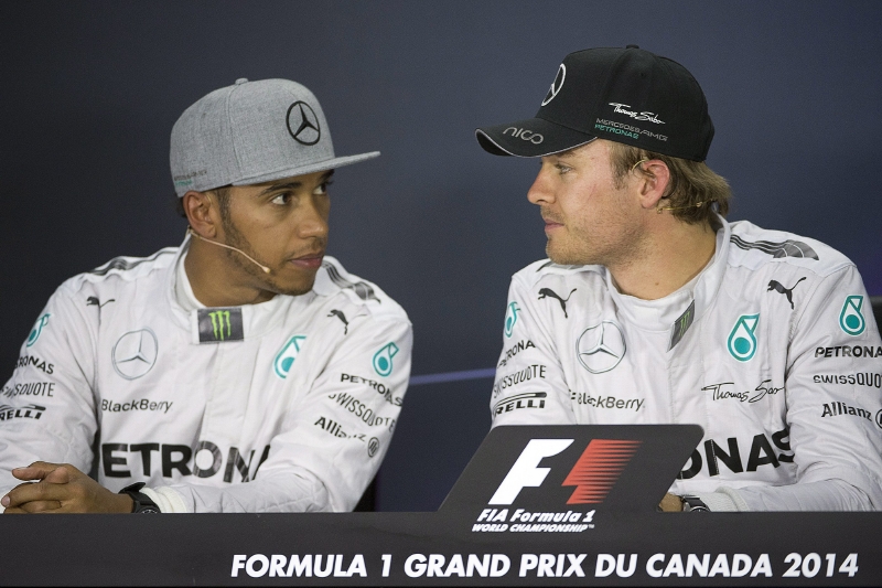 Novodobí rivalové Lewis Hamilton (vpravo) a Nico Rosberg (vlevo).