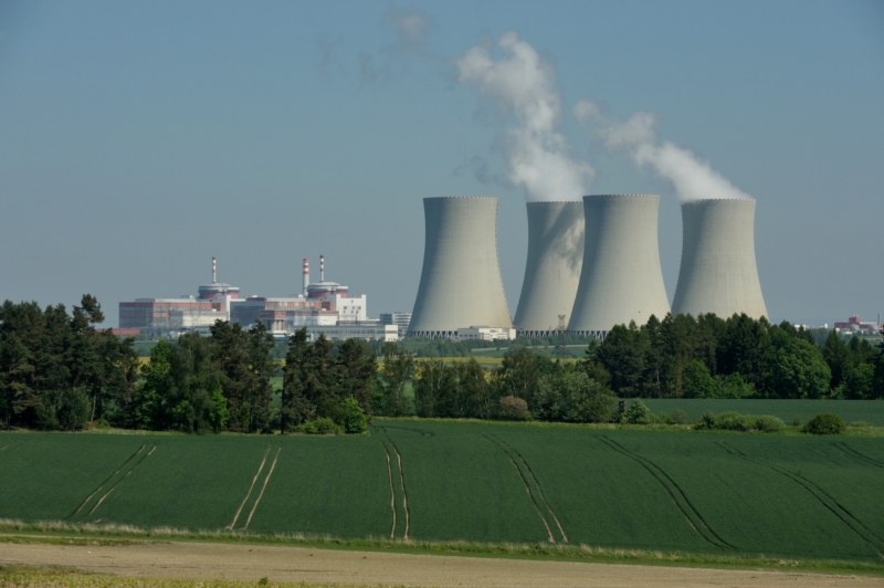 ČEZ by mohl v příštím roce vypsat nový tendr na dostavbu jaderné elektrárny Temelín. ČEZ by mohl v příštím roce vypsat nový tendr na dostavbu jaderné elektrárny Temelín.