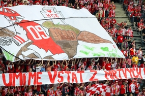 Fanoušci Slavie (ilustrační foto).