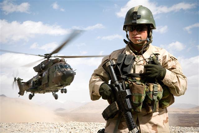 Vrtulník NATO v Afghánistánu (ilustrační foto).