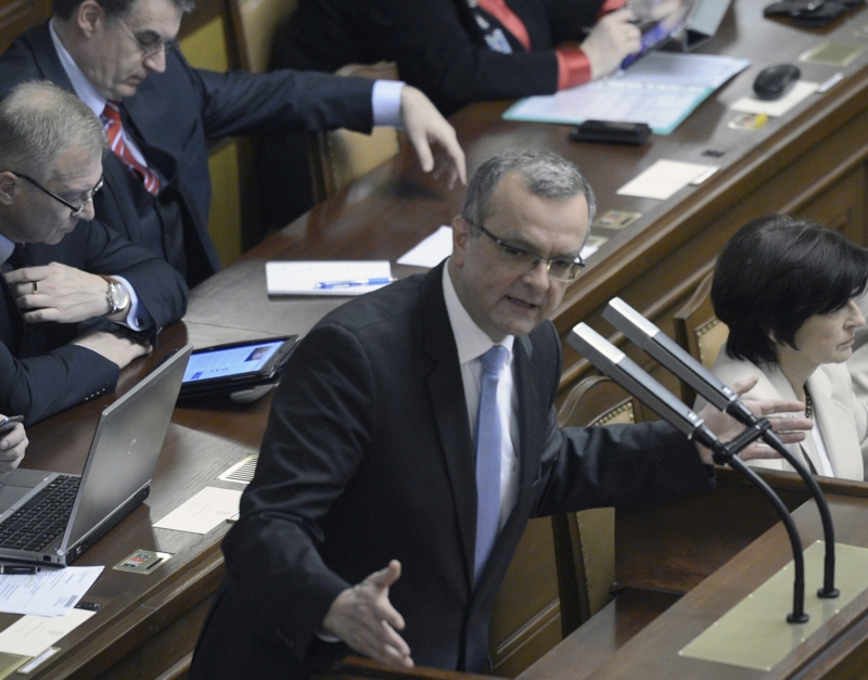 Miroslav Kalousek považuje zákon za populistický.