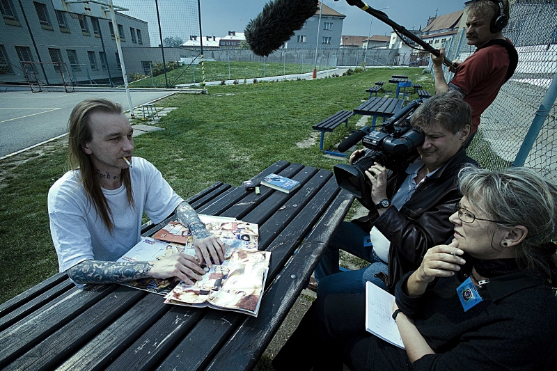 Dokumentární film vypráví těžko uvěřitelný příběh Reného, který byl od sedmnácti let sledován filmovou kamerou. 