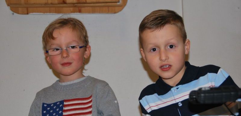 David a Denis jsou v Norsku, matka k nim nesmí.