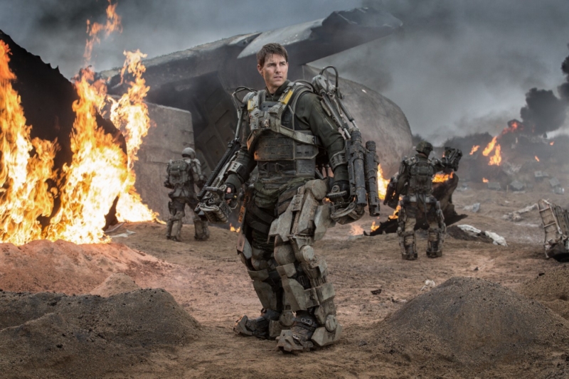 Tom Cruise ve snímku Na hraně zítřka.