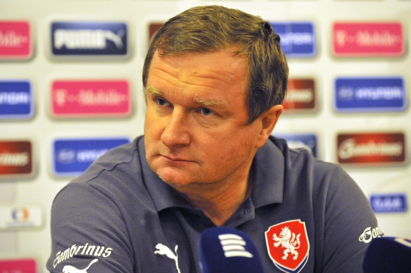 Kouč Vrba chválil Holanďany. Španělé podle něj mohli dopadnout i hůř. Kouč Vrba chválil Holanďany. Španělé podle něj mohli dopadnout i hůř.