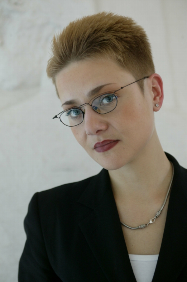 Autorka Martina Pachmanová (2004). Autorka Martina Pachmanová (2004).