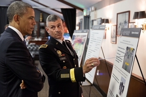 Prezident Obama ve West Pointu.