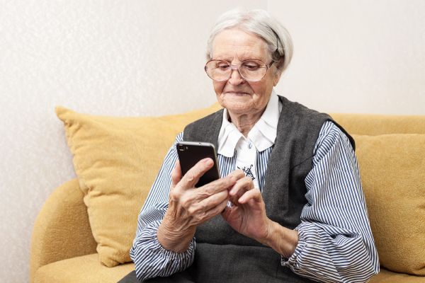 Moderní technologie zajišťují větší bezpečí pro lidi staršího věku.