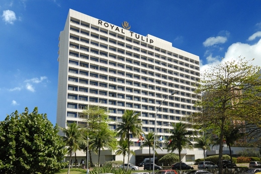 Hotel přímo v centru dění zvolili Angličané. Naneštěstí už ho nebudou obývat dlouho.