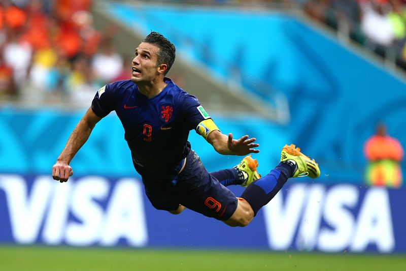 Nizozemce čeká těžký souboj s Chilany. Kapitán Van Persie se jí ale kvůli trestu nezúčastní.