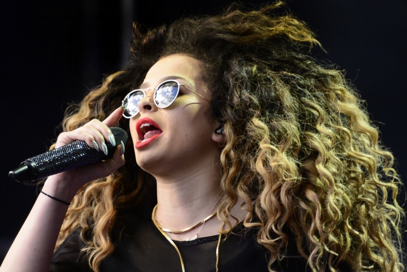 Ella Eyre. Ella Eyre.