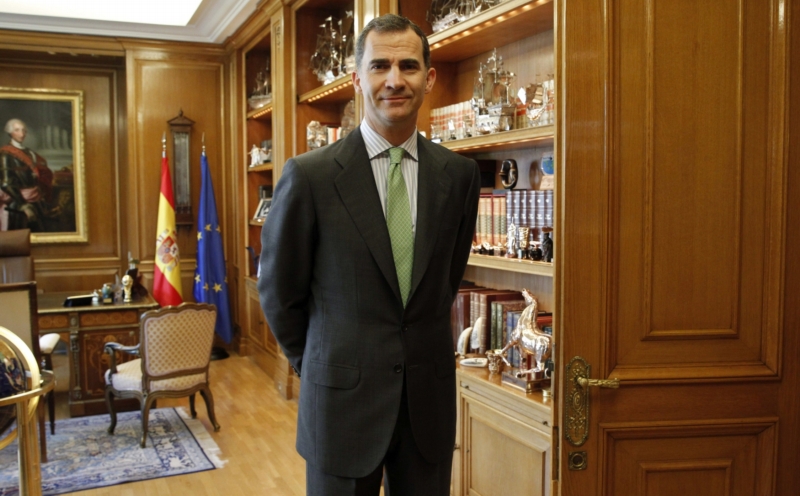 Většina Španělů si přeje, aby král Felipe VI hrál v politice větší roli. Většina Španělů si přeje, aby král Felipe VI hrál v politice větší roli.