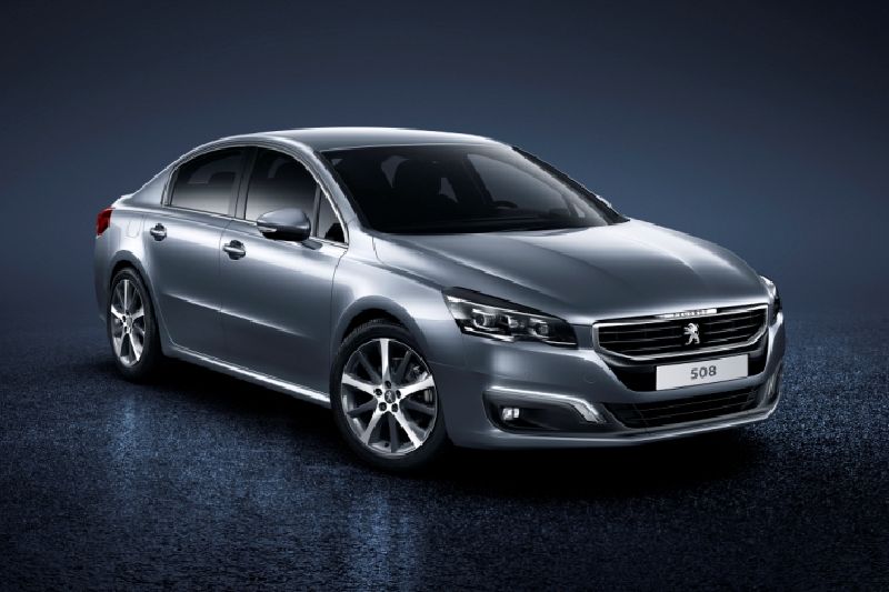 Inovovaný Peugeot 508, který ještě letos dorazí na trh.