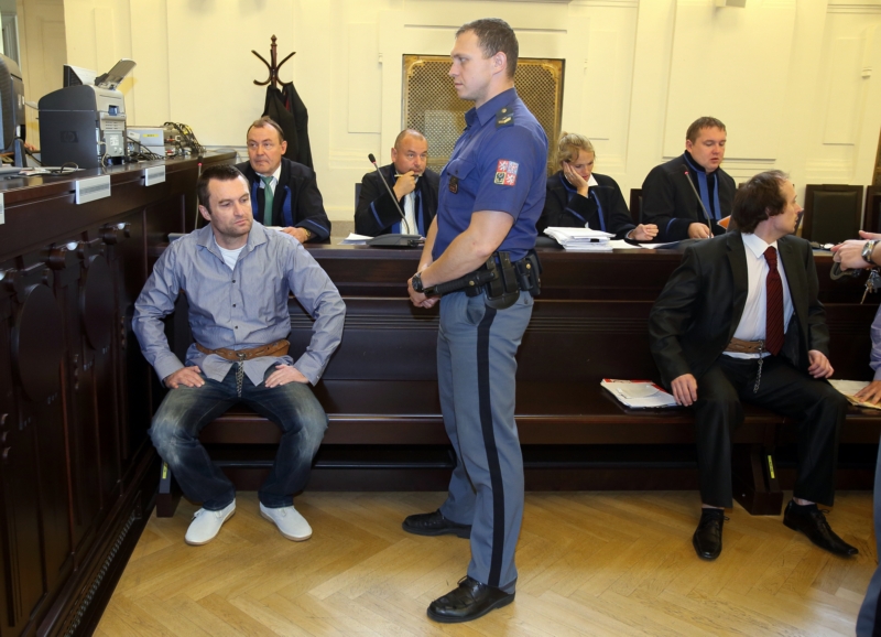 Šváb v pondělí u soudu trval na své nevinně. Šváb v pondělí u soudu trval na své nevinně.