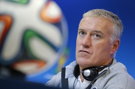 Trenér Didier Deschamps.