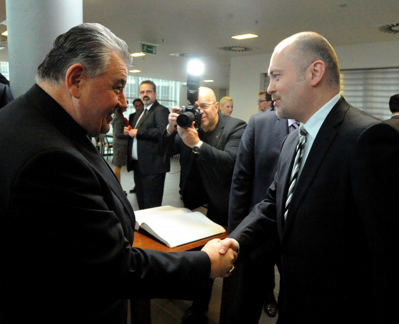 Dominik Duka a Michal Hašek. Dominik Duka a Michal Hašek.