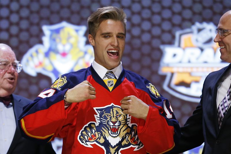 Jedničkou draftu v NHL se stal obránce Aaron Ekblad, kterého získala Florida. Jedničkou draftu v NHL se stal obránce Aaron Ekblad, kterého získala Florida.