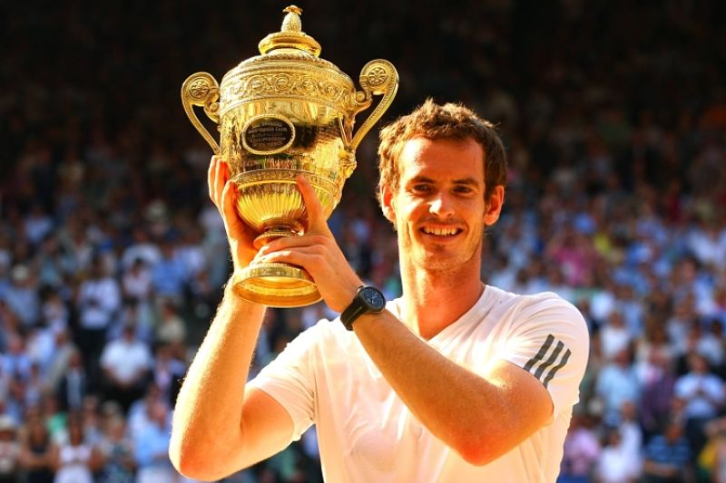 Úřadující mistr Andy Murray zatím při obhajobě titulu neztratil ani set.