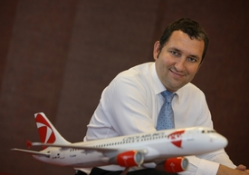 Ministr financí Andrej Babiš chce, aby Miroslava Dvořáka (na snímku) ve funkci generálního ředitele Českého Aeroholdingu nahradil konzultant Václav Řehoř.