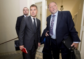 Lobbista Marek Dalík a jeho obhájce Tomáš Sokol.