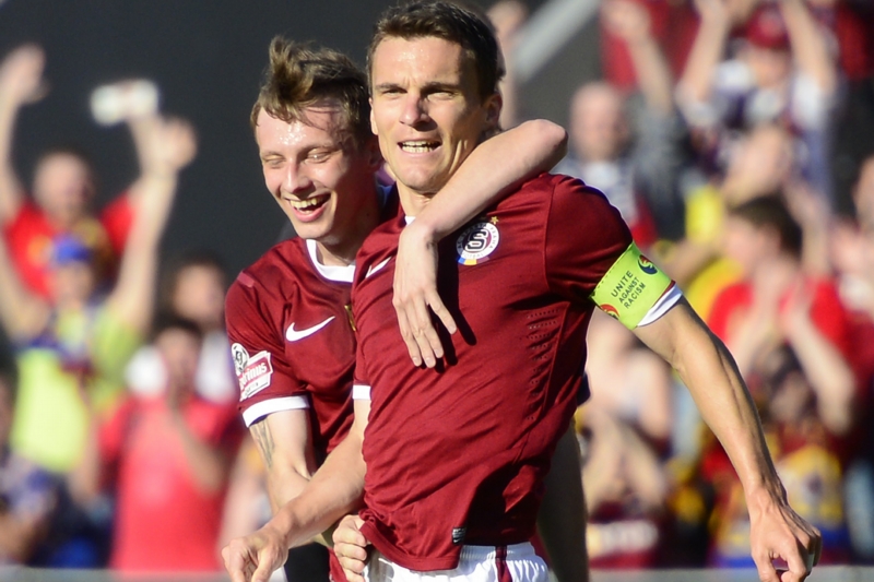 Fotbalisté Sparty David Lafata a Ladislav Krejčí.
