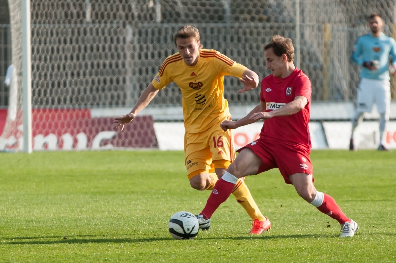 Fotbalista Milan Černý (vlevo) by se po dvou letech mohl vrátit do pražské Slavie. Fotbalista Milan Černý (vlevo) by se po dvou letech mohl vrátit do pražské Slavie.